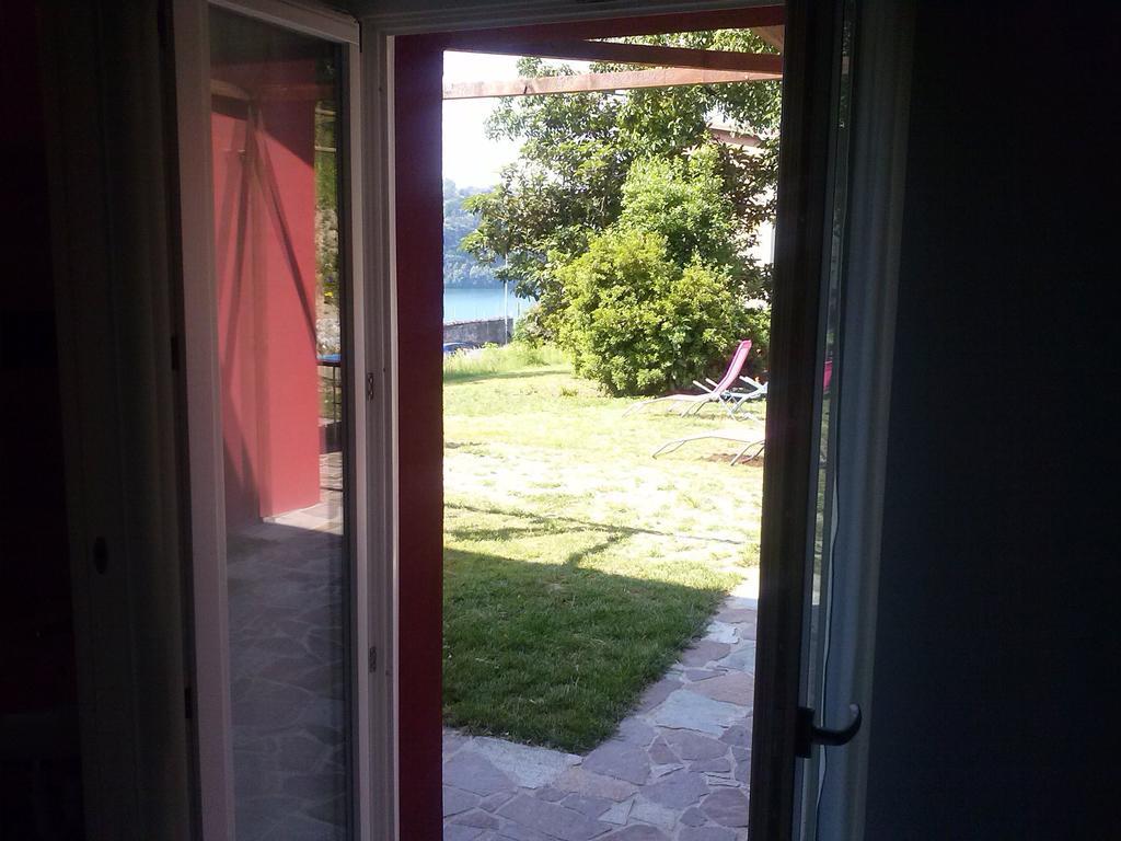 Ostello Casa Rossa Laveno-Mombello Pokój zdjęcie