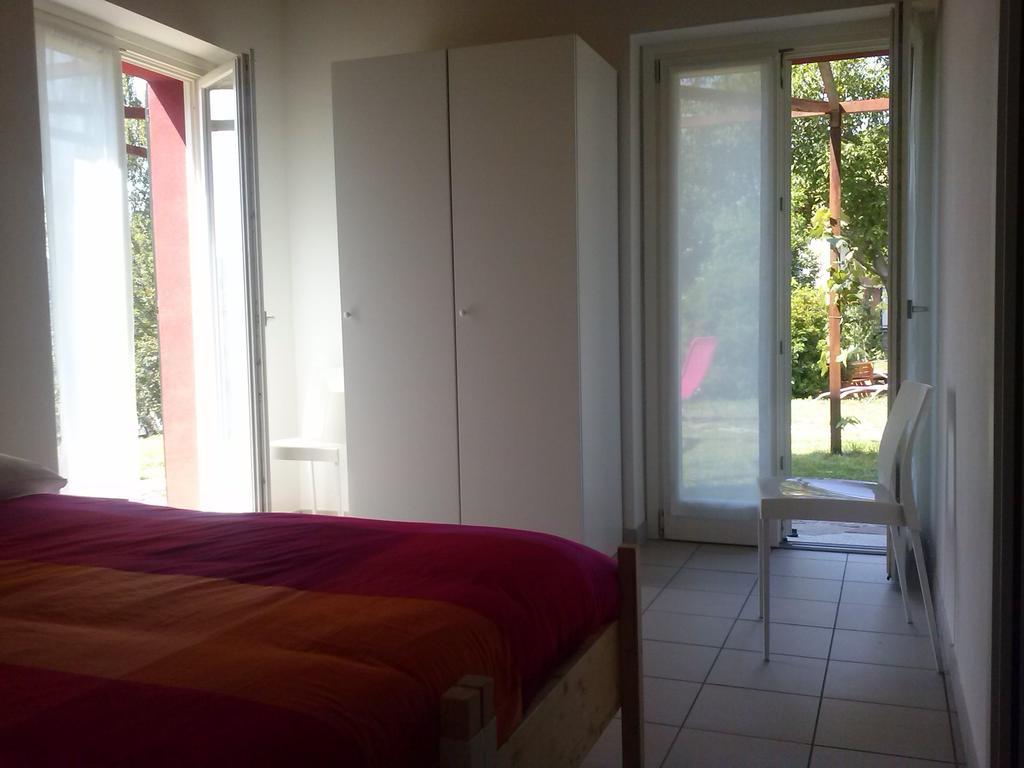 Ostello Casa Rossa Laveno-Mombello Pokój zdjęcie