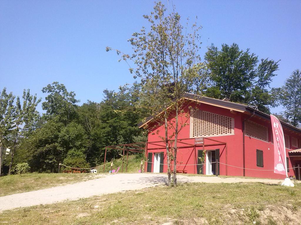 Ostello Casa Rossa Laveno-Mombello Zewnętrze zdjęcie