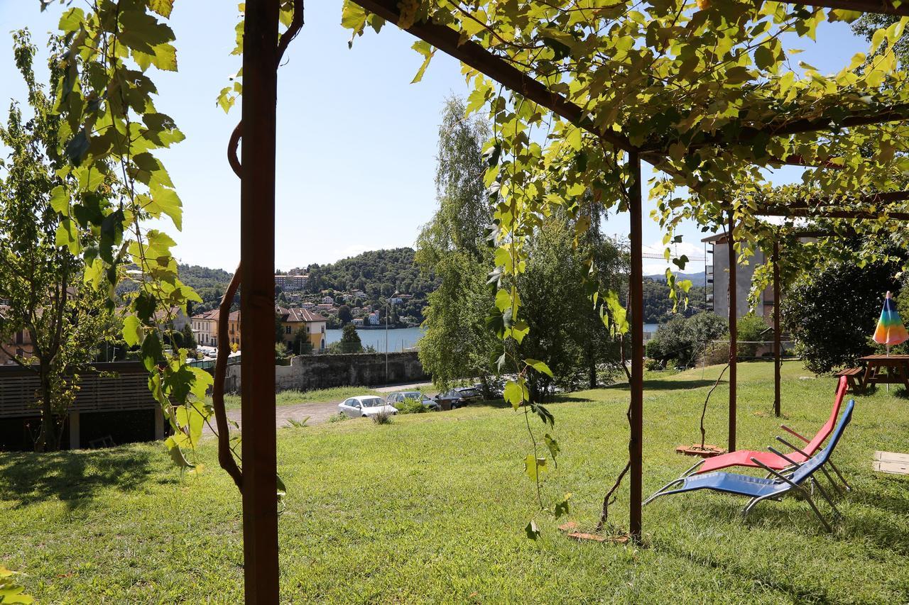 Ostello Casa Rossa Laveno-Mombello Zewnętrze zdjęcie
